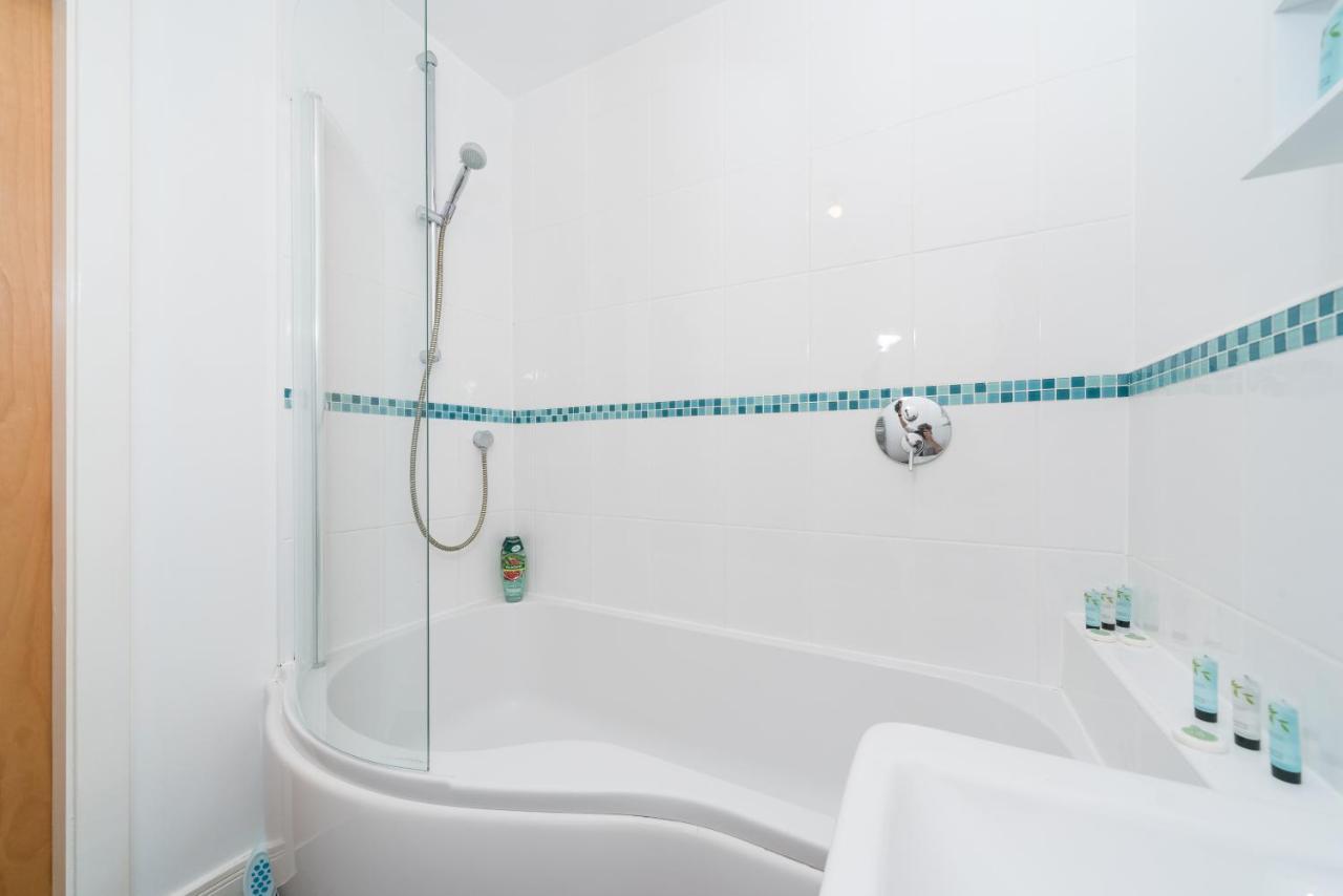 קינגסטון אפון הול City Centre Posh Parlour Gated Parking 1Bed Wifi מראה חיצוני תמונה